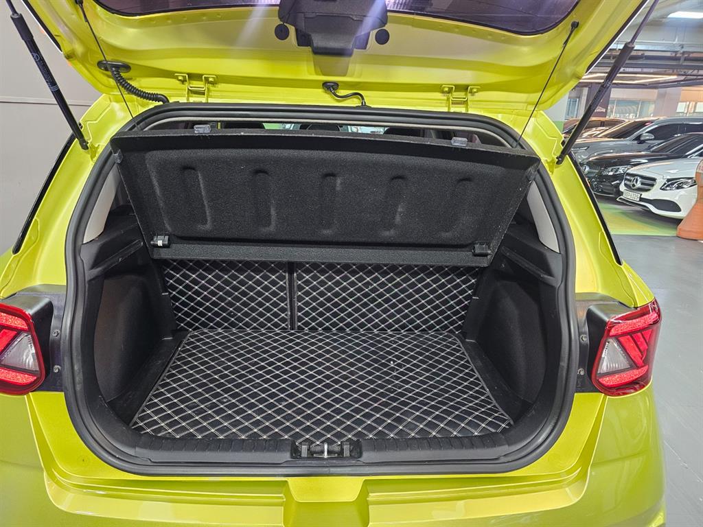 HYUNDAI Venue 2020 Amarillo - Importación desde Corea - HF Imports Iquique - Foto 15