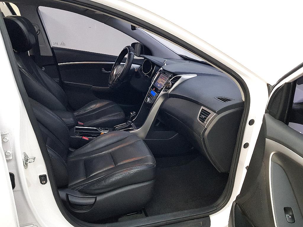 HYUNDAI i30 2012 Blanco - Importación desde Corea - HF Imports Iquique - Foto 14
