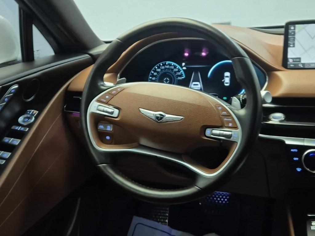 Genesis G80 - Vista 9