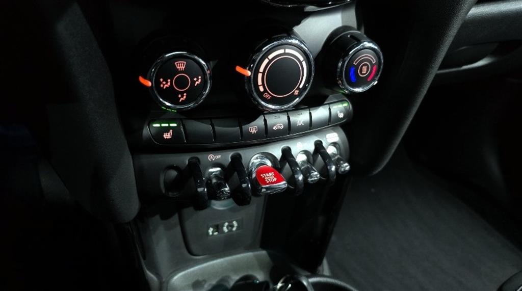 Mini Cooper 2018 skyblue - Importación desde Corea - HF Imports Iquique - Foto 13