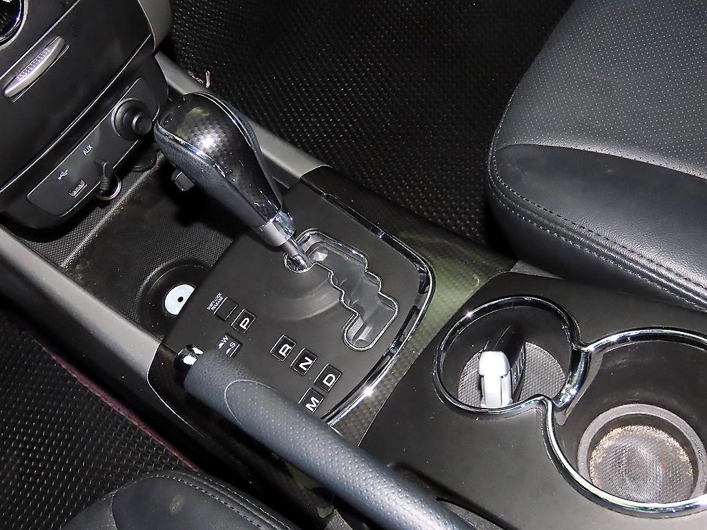 Ssangyong Korando - Vista 12