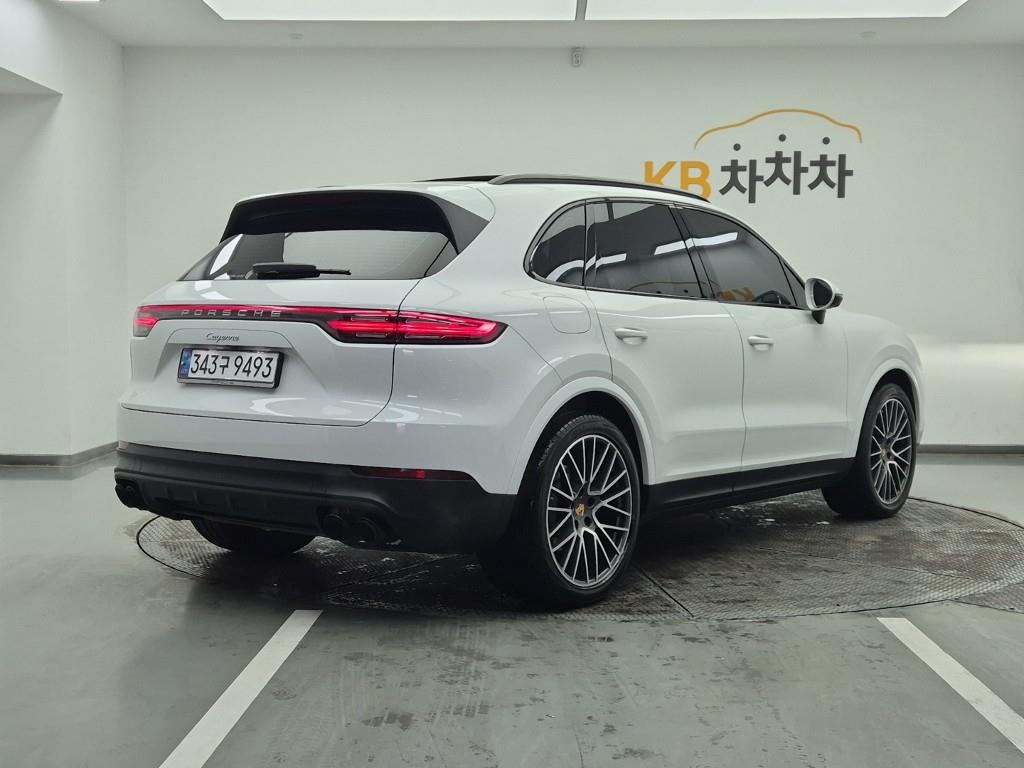 Porsche Cayenne - Vista 4