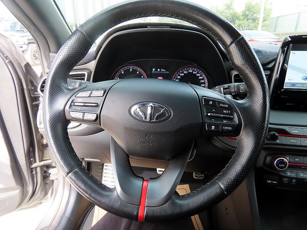 HYUNDAI Veloster - Vista 8