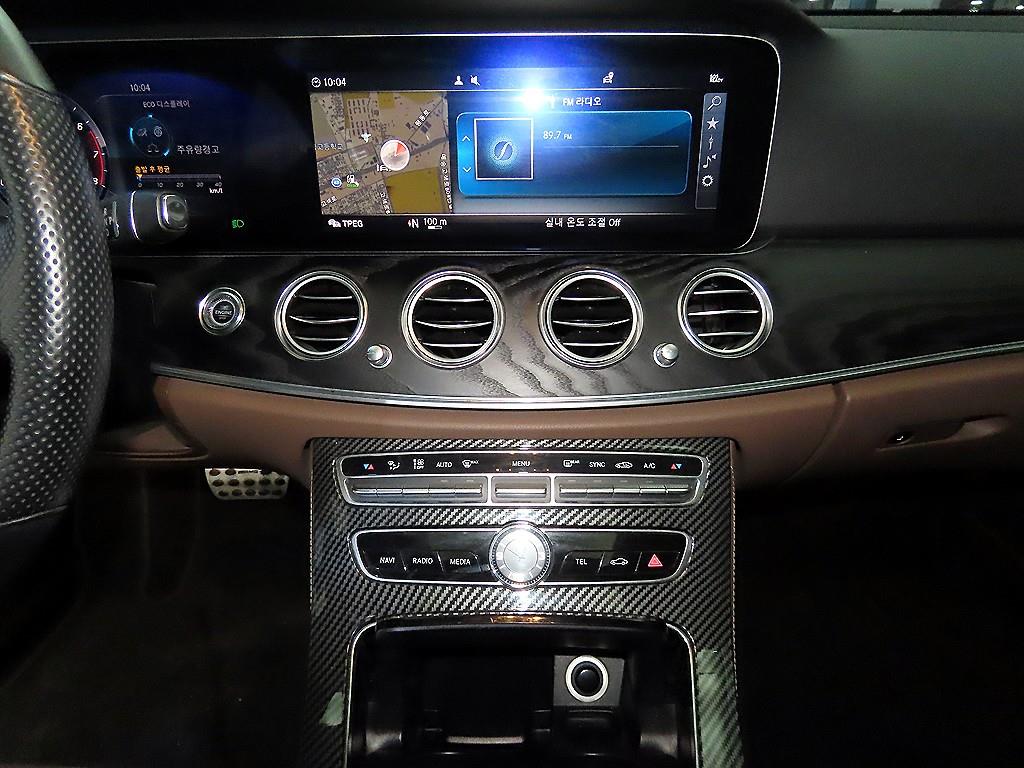 Mercedes Benz E class - Vista 11