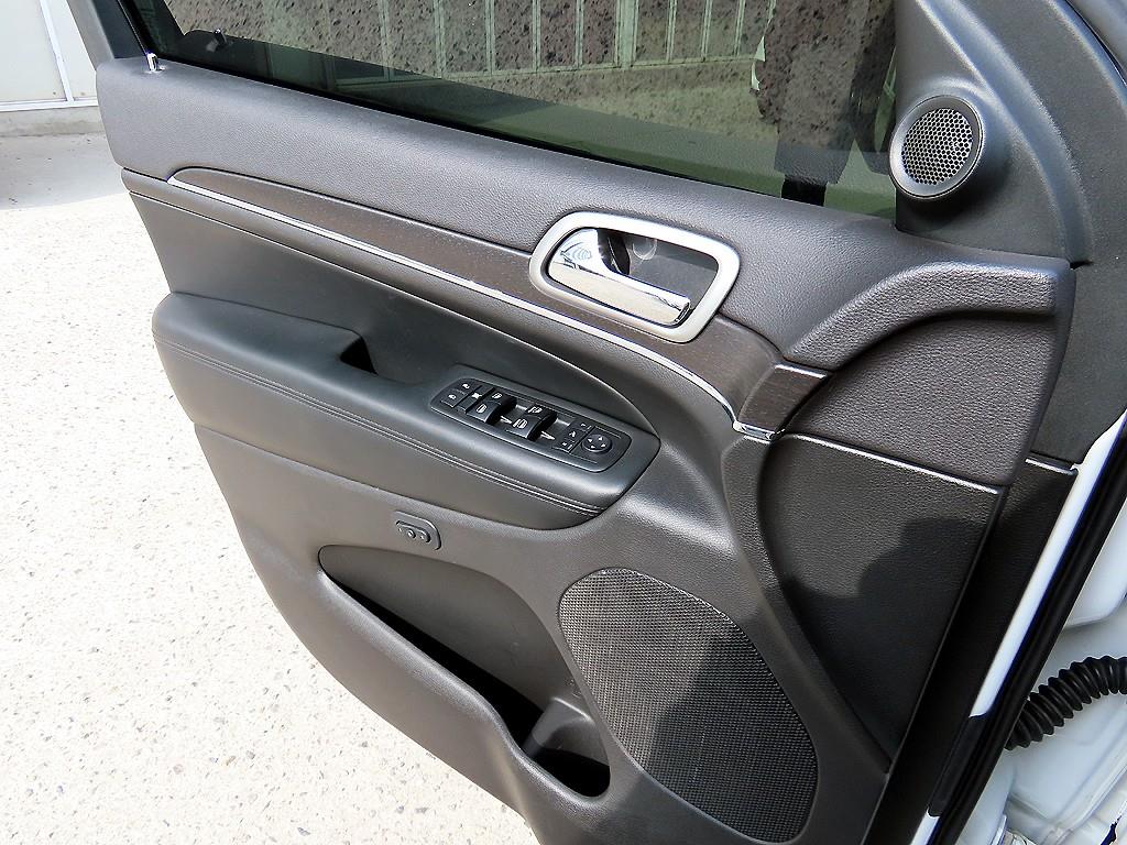 Jeep Cherokee - Vista 11