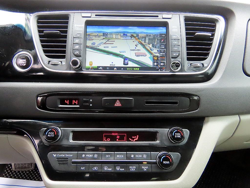 KIA Carnival 2015 Gris - Importación desde Corea - HF Imports Iquique - Foto 14