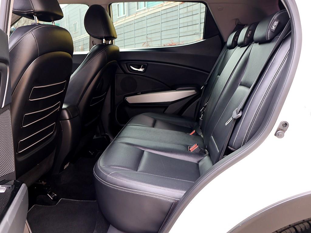 Ssangyong Tivoli 2016 Blanco - Importación desde Corea - HF Imports Iquique - Foto 13