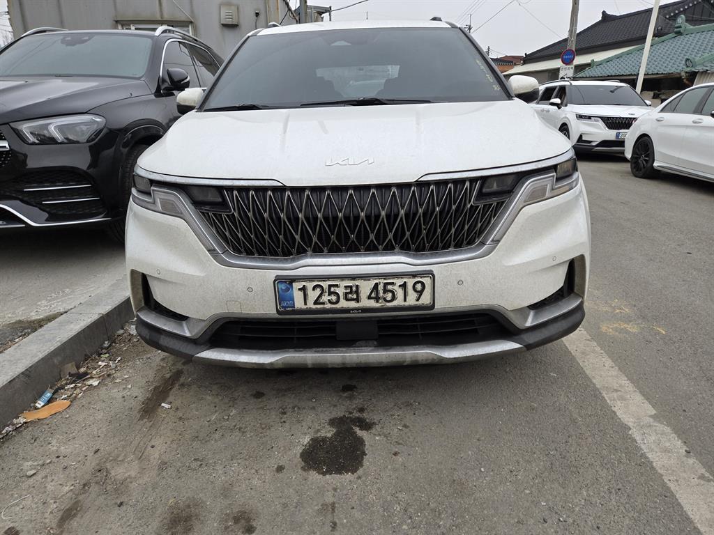 KIA Carnival 2021 Blanco - Importación desde Corea - HF Imports Iquique - Foto 1