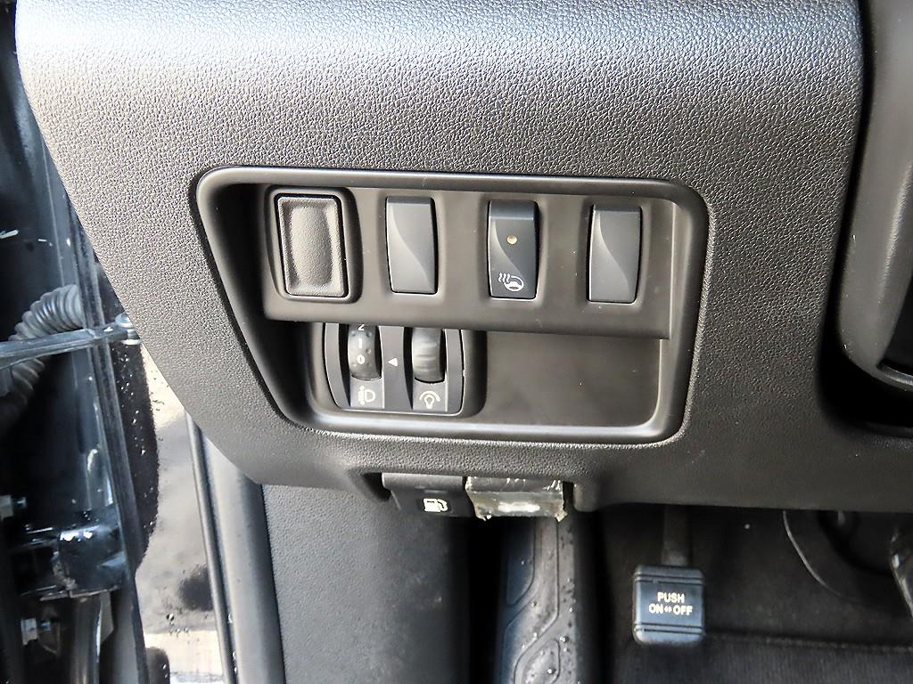 SAMSUNG QM6 - Vista 12