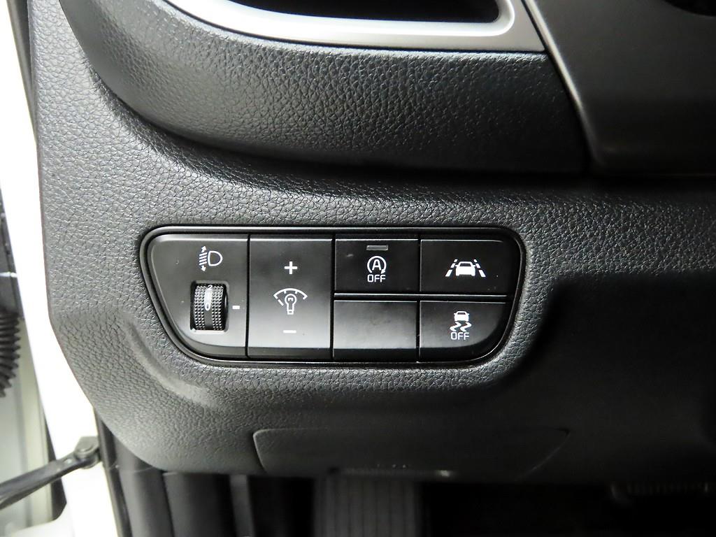 KIA Seltos 2022 Blanco - Importación desde Corea - HF Imports Iquique - Foto 13