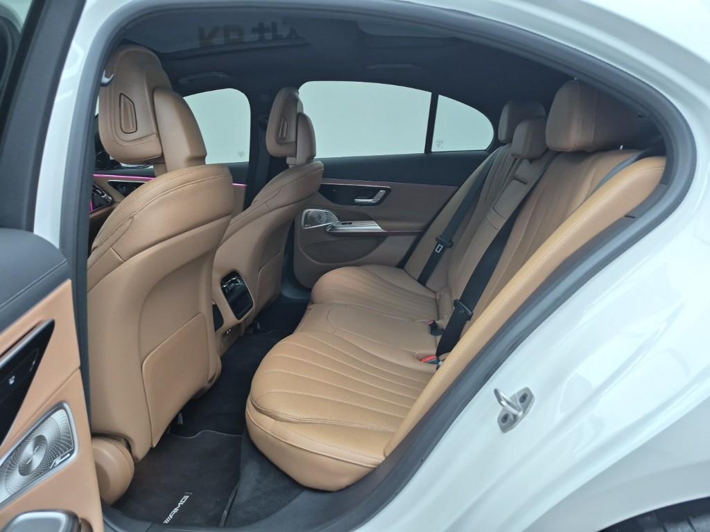 Mercedes Benz E class - Vista 12