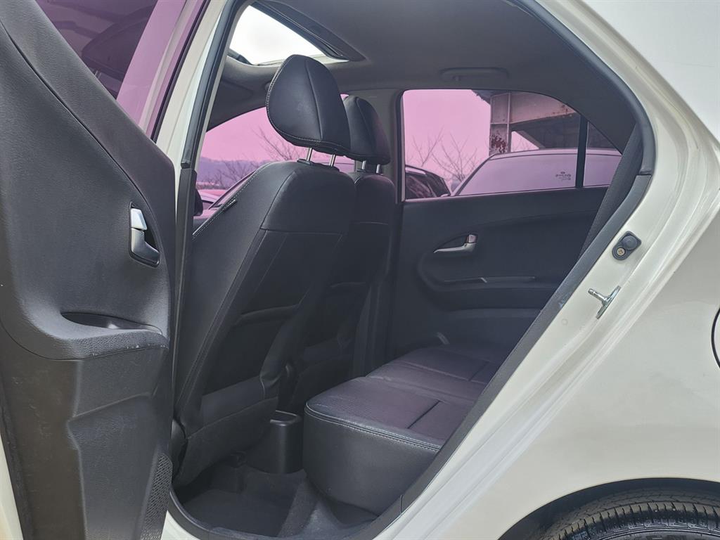 KIA Morning - Vista 8