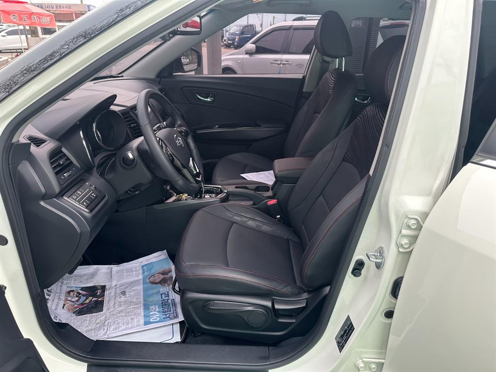 Ssangyong Tivoli - Vista 7