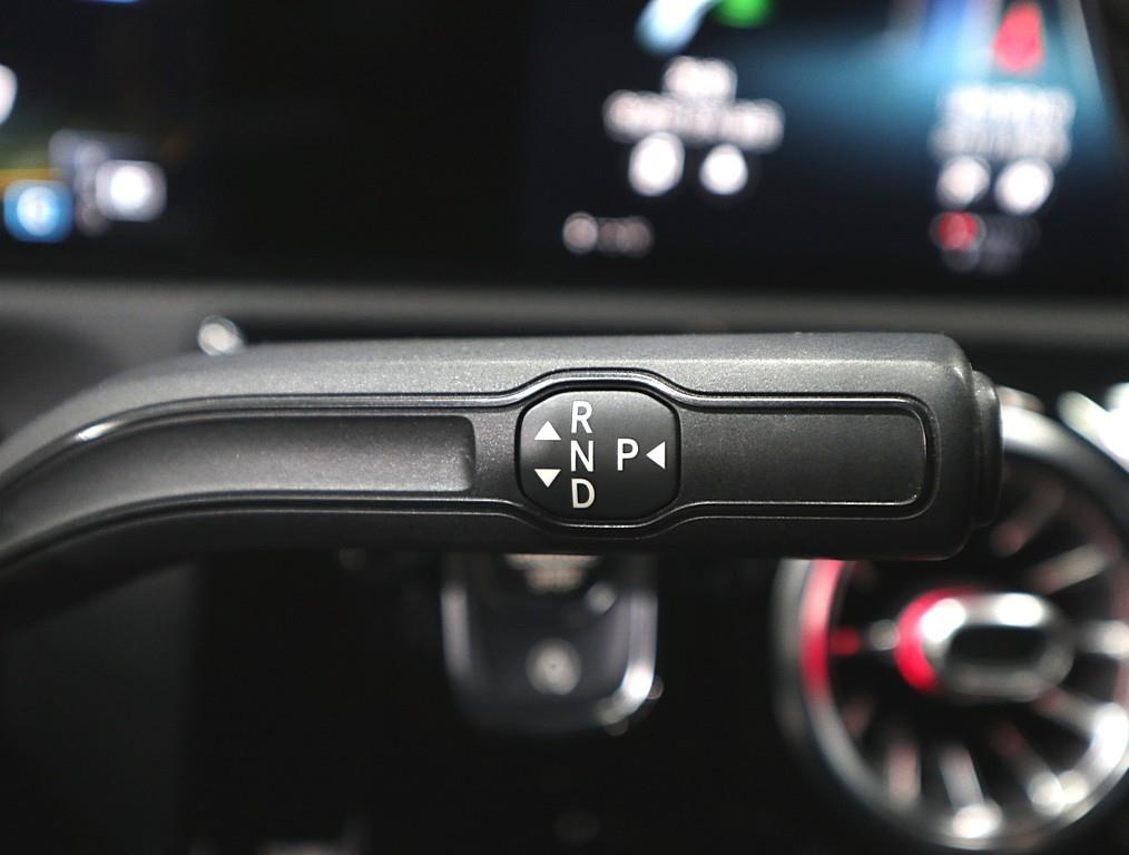 Mercedes Benz CLA Class 2020 Negro - Importación desde Corea - HF Imports Iquique - Foto 15