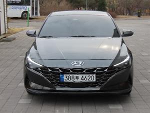 HYUNDAI Avante - Vista 2