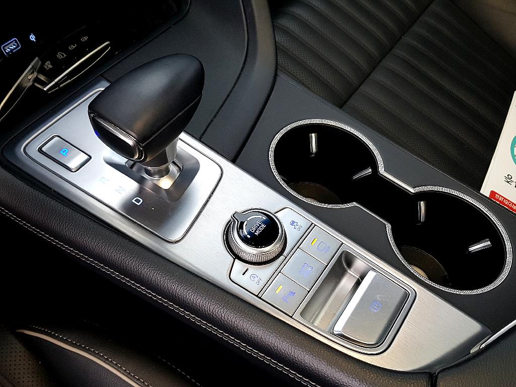 Genesis G70 - Vista 11