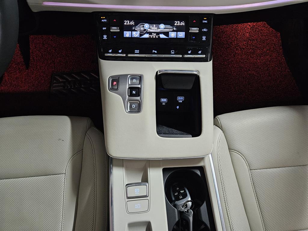 HYUNDAI Grandeur - Vista 10