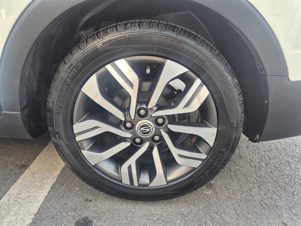 Ssangyong Tivoli - Vista 5