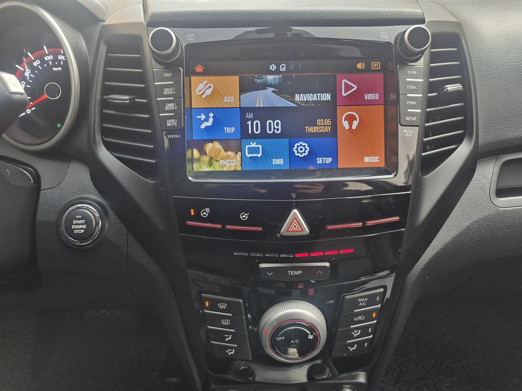 Ssangyong Tivoli 2019 Blanco - Importación desde Corea - HF Imports Iquique - Foto 14