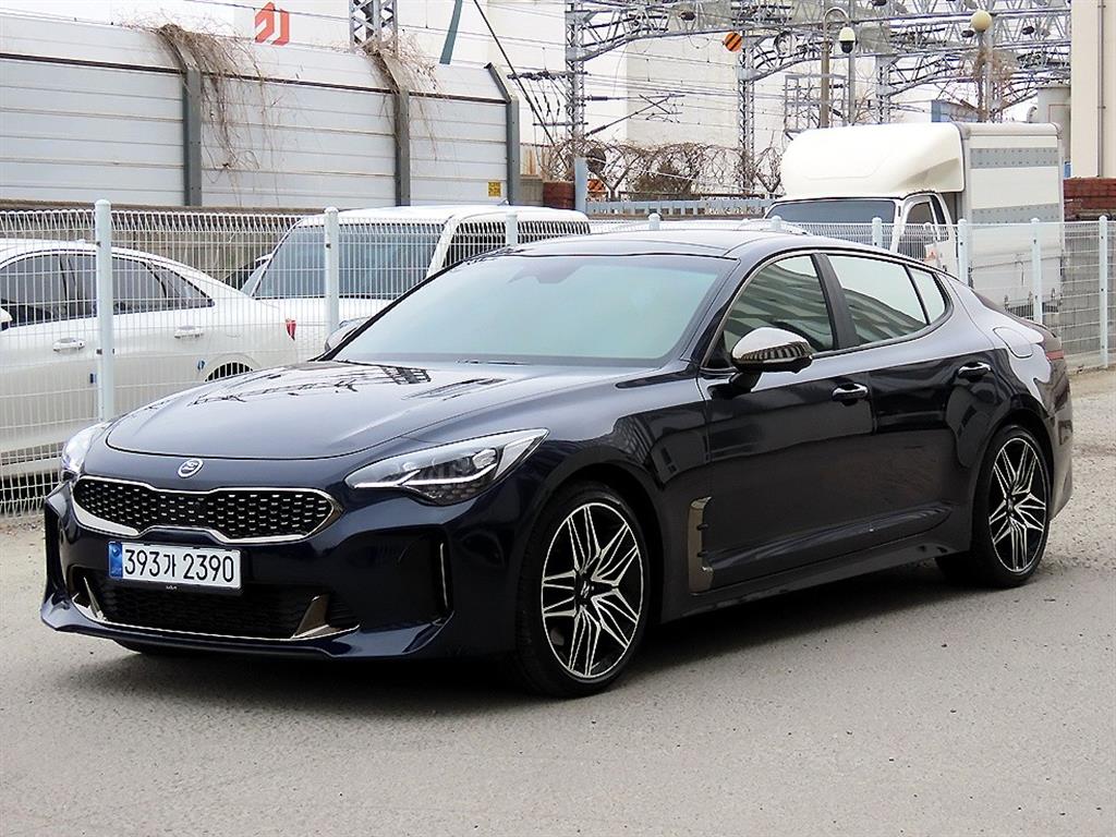 KIA Stinger - Vista 2