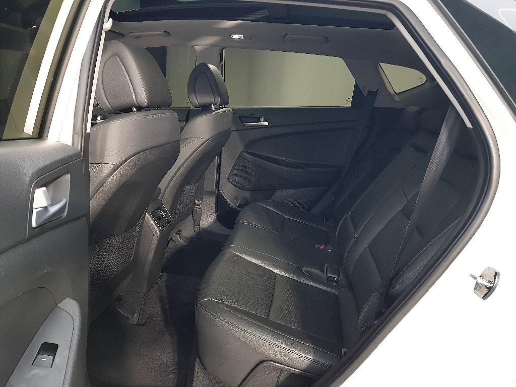 HYUNDAI Tucson - Vista 9