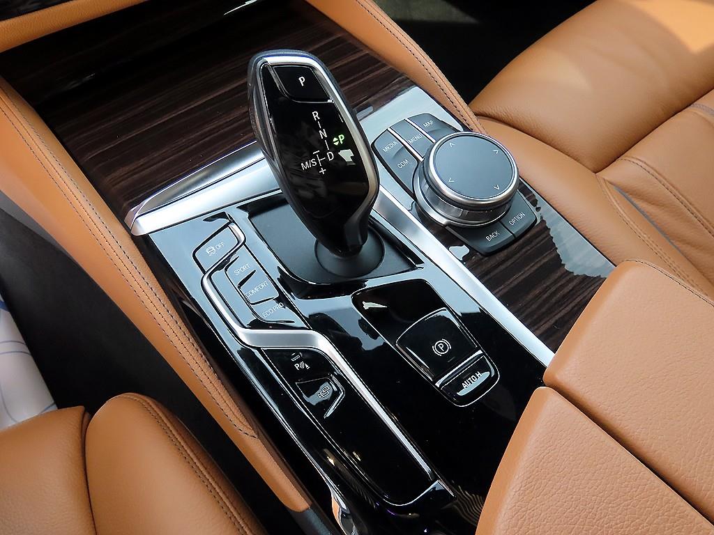 BMW 5 Series - Vista 11