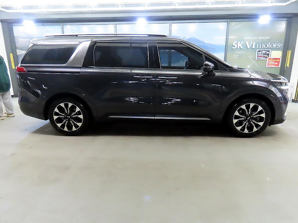 KIA Carnival - Vista 3