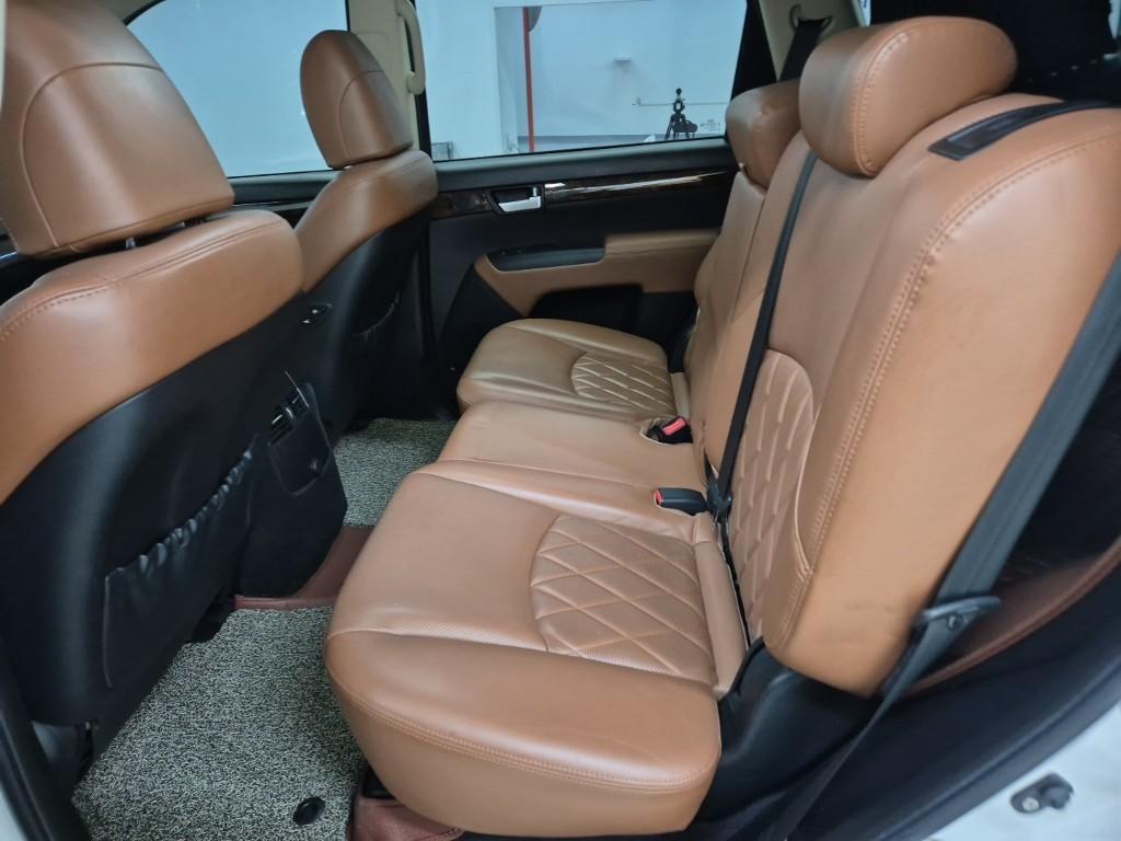 KIA Mohave - Vista 12