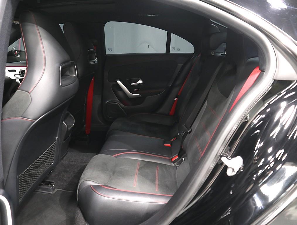 Mercedes Benz CLA Class - Vista 10