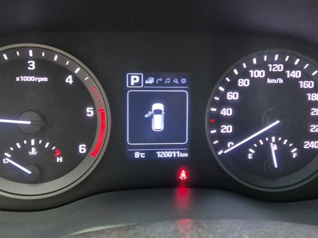 HYUNDAI Tucson - Vista 5