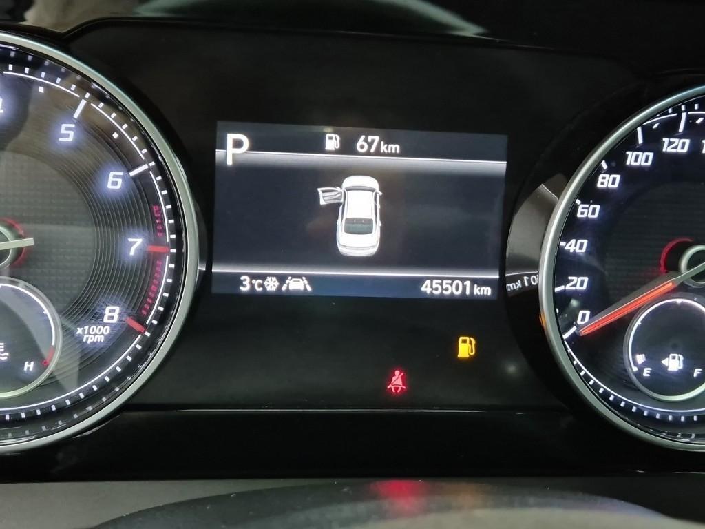 HYUNDAI Grandeur - Vista 7