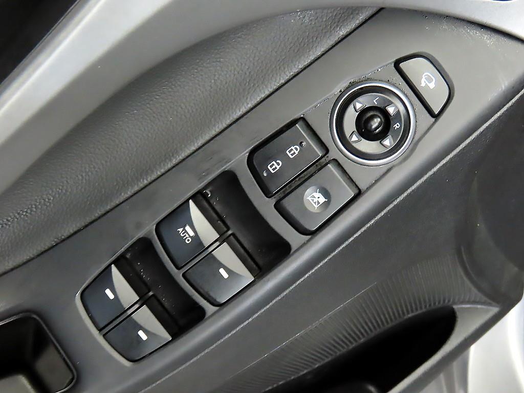 HYUNDAI Avante 2015 Gris - Importación desde Corea - HF Imports Iquique - Foto 18