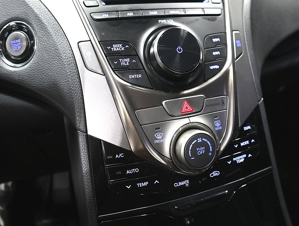 HYUNDAI Grandeur 2011 Blanco - Importación desde Corea - HF Imports Iquique - Foto 14