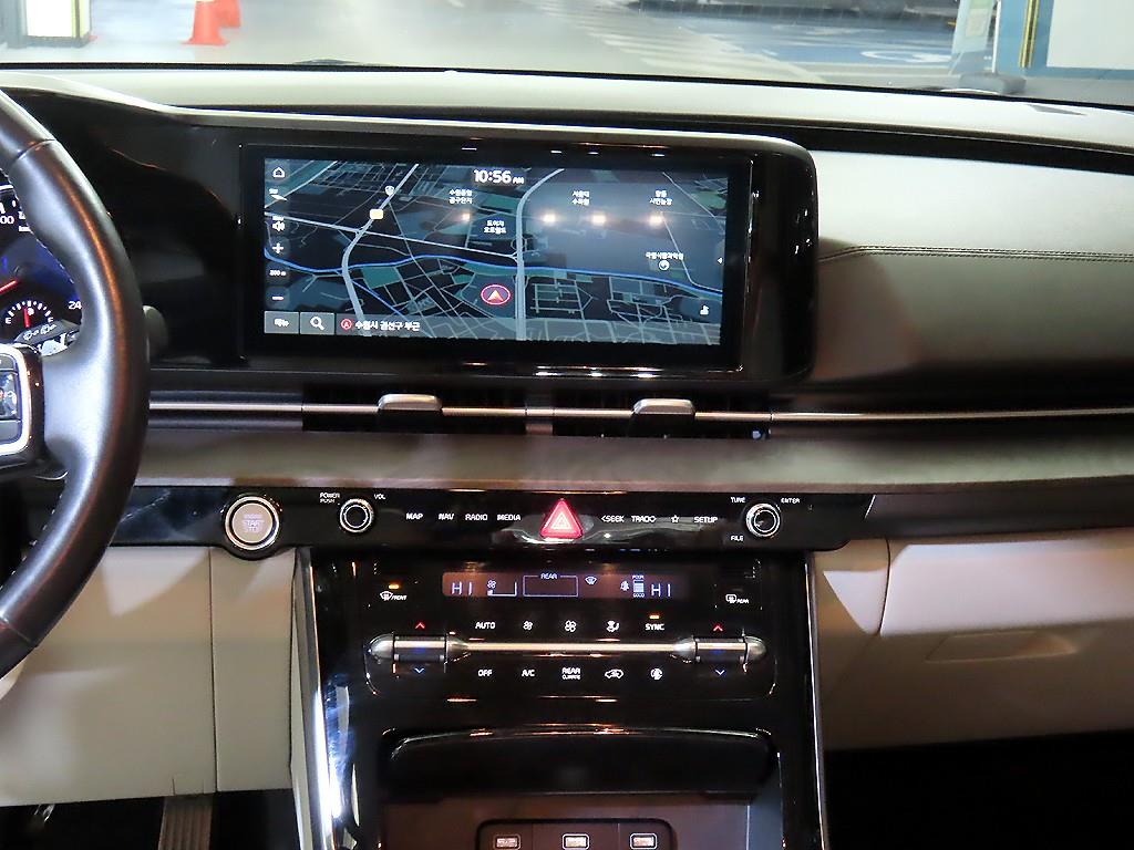 KIA Carnival - Vista 11