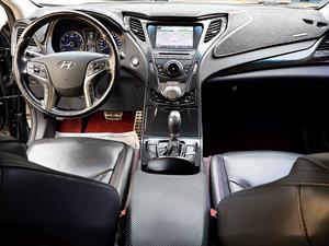 HYUNDAI Grandeur - Vista 10