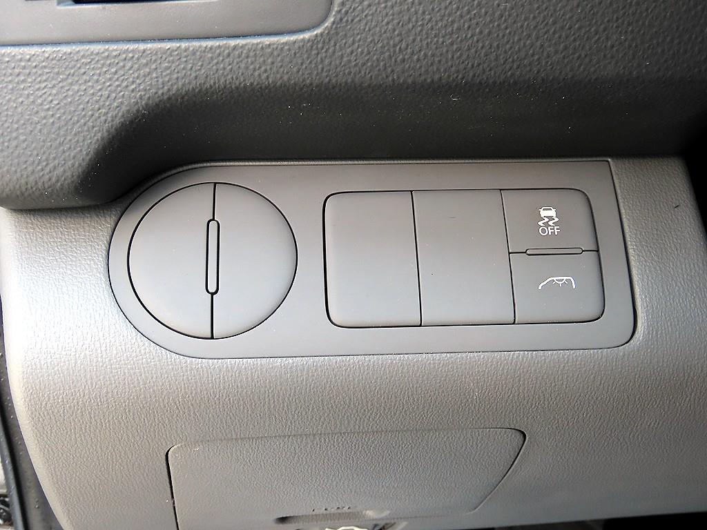 HYUNDAI Starex 2016 Plateado - Importación desde Corea - HF Imports Iquique - Foto 13