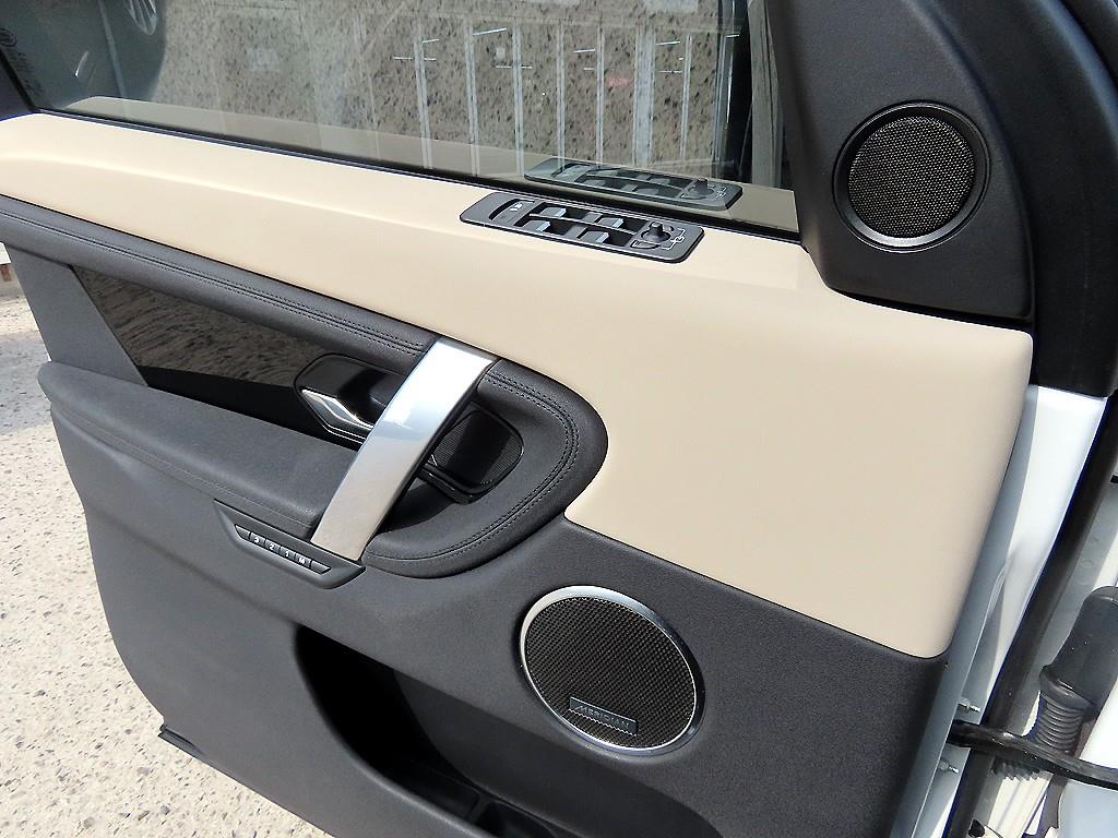 Land Rover Discovery Sports - Vista 11