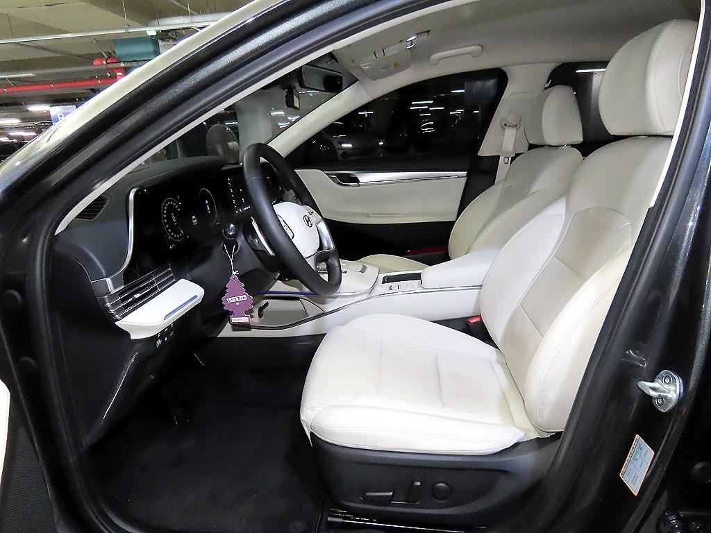 HYUNDAI Grandeur - Vista 6