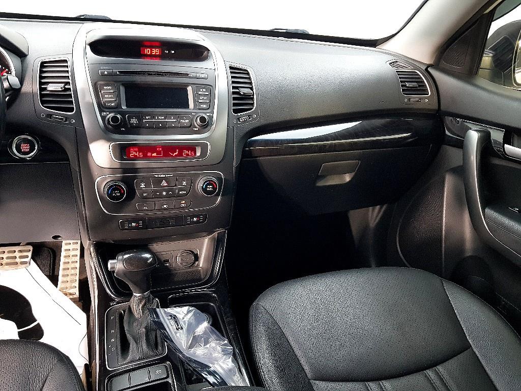 KIA Sorento - Vista 10