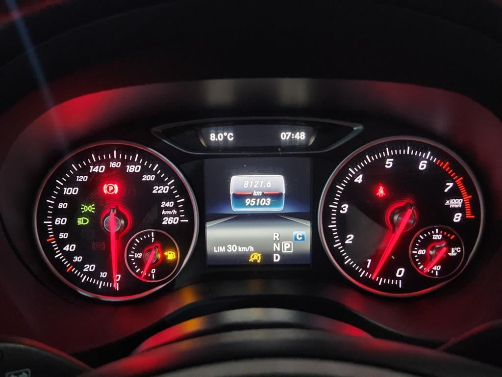 Mercedes Benz A Class - Vista 10