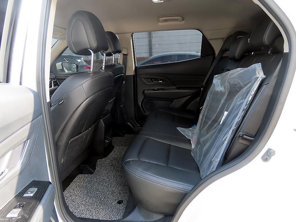 Ssangyong Korando - Vista 6