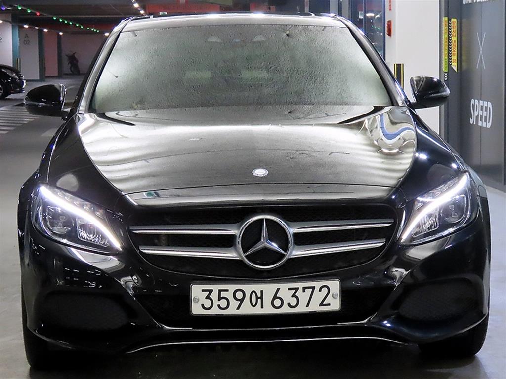 Mercedes Benz C Class - Vista 2