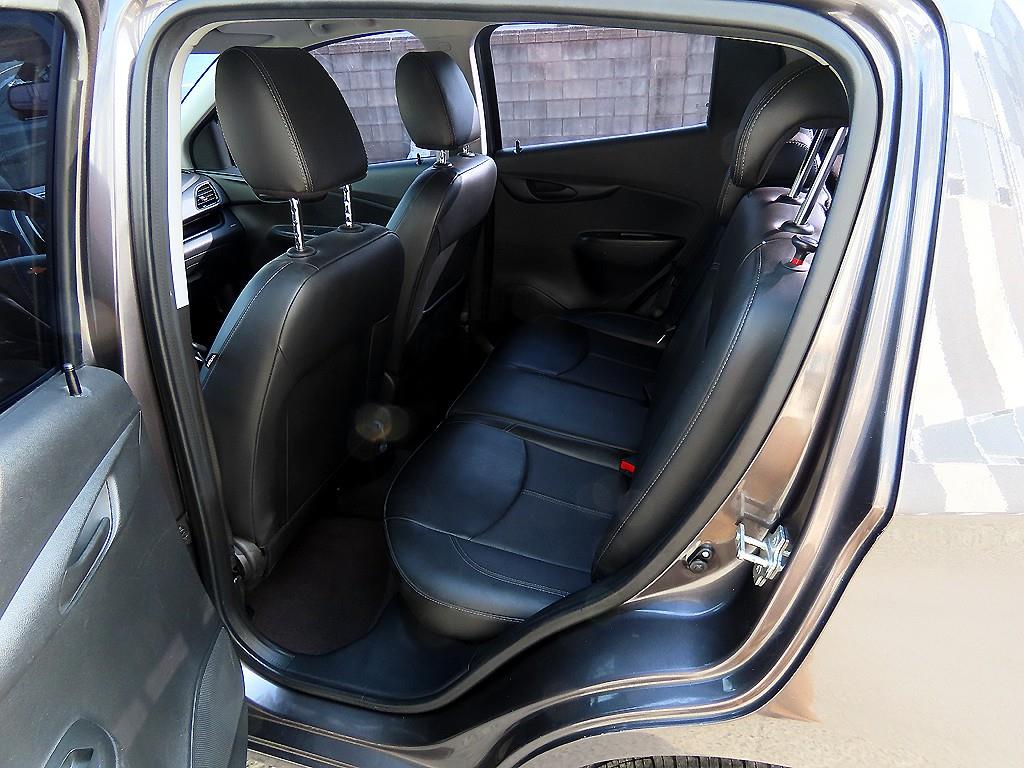 Chevrolet Spark - Vista 6