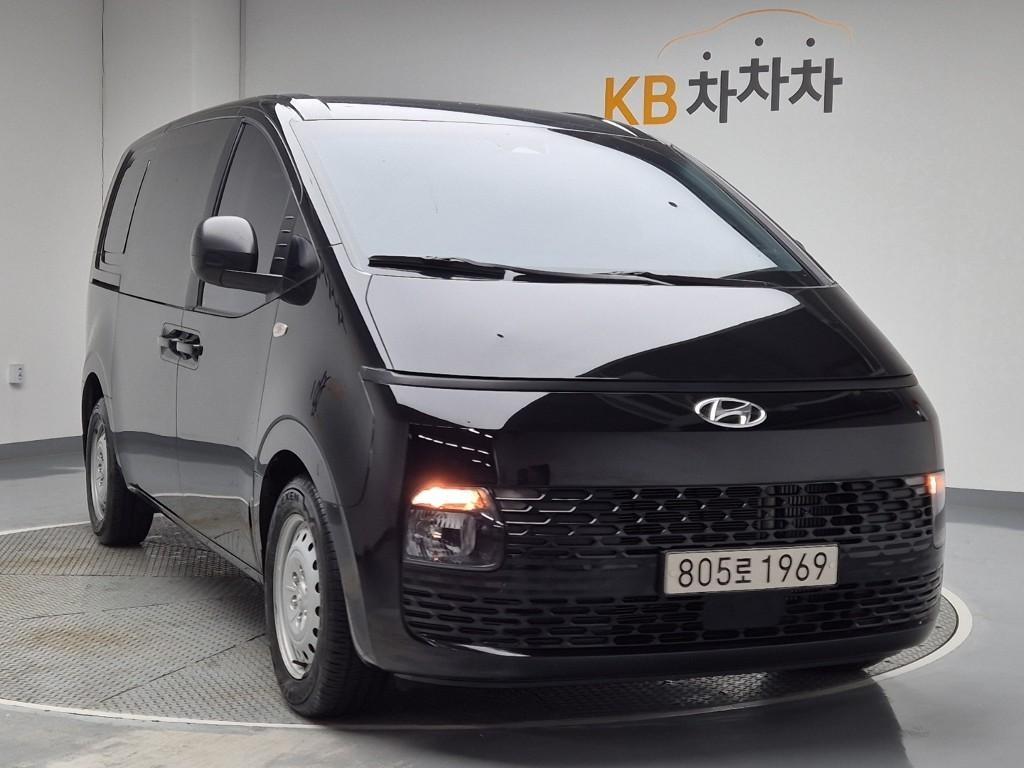 HYUNDAI Staria - Vista 4