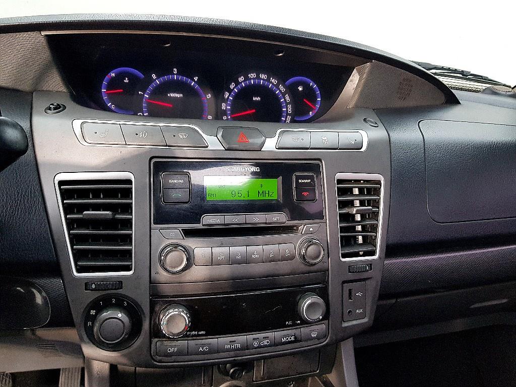 Ssangyong Korando 2015 Gris - Importación desde Corea - HF Imports Iquique - Foto 14