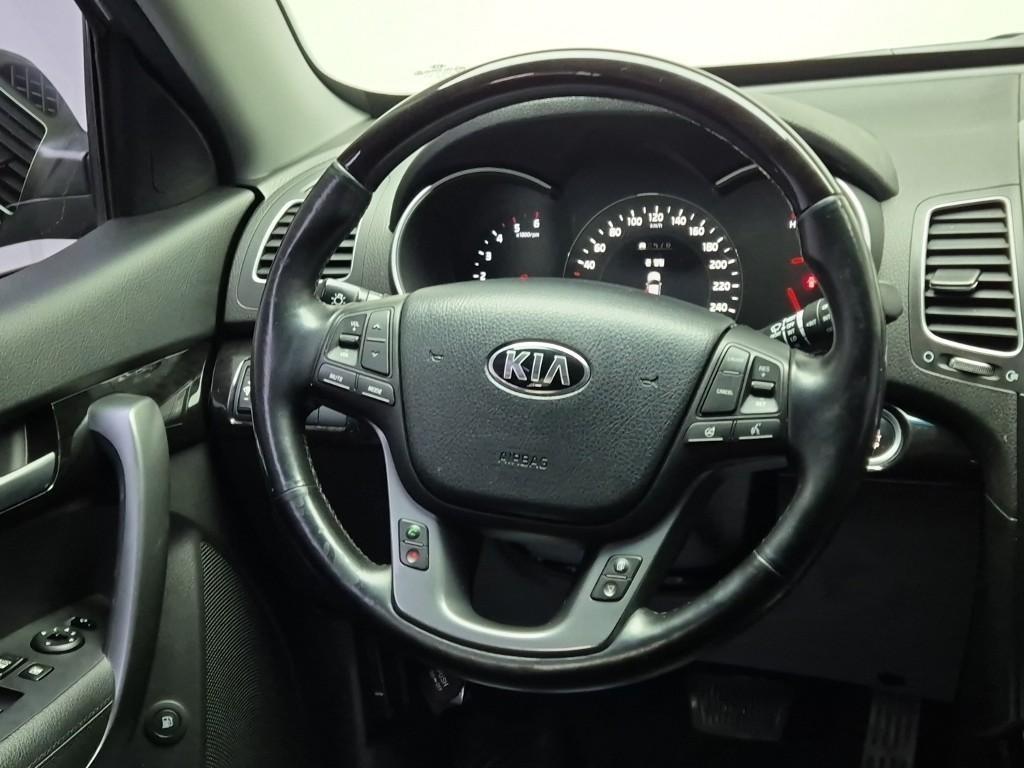 KIA Sorento - Vista 9