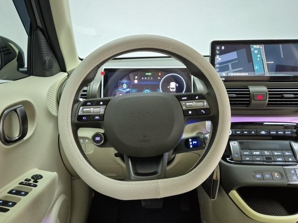 HYUNDAI Casper - Vista 9