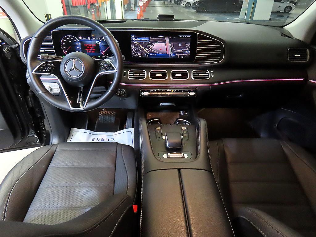 Mercedes Benz GLE Class - Vista 10