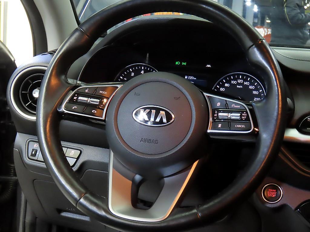 KIA K3 - Vista 8