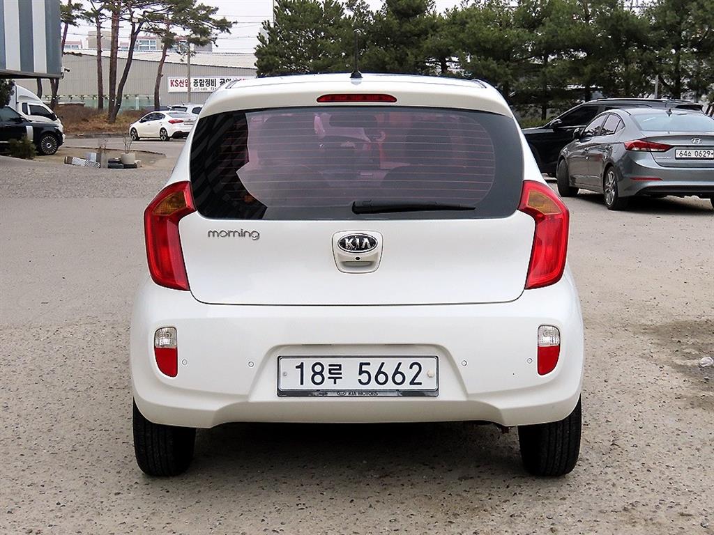 KIA Morning - Vista 4